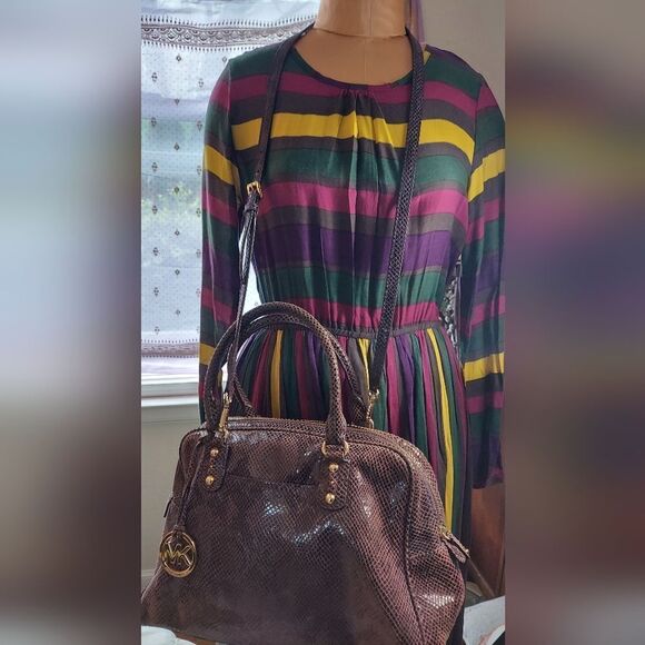 Michael Kors Large Duffle Purse Snake Embossed Leather Purple/Gold Hardware - Picture 2 of 16